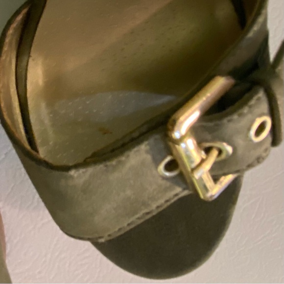 G by Guess woman suede olive green strapped wooden heel sandals. 8.5. Used. - Picture 7 of 7